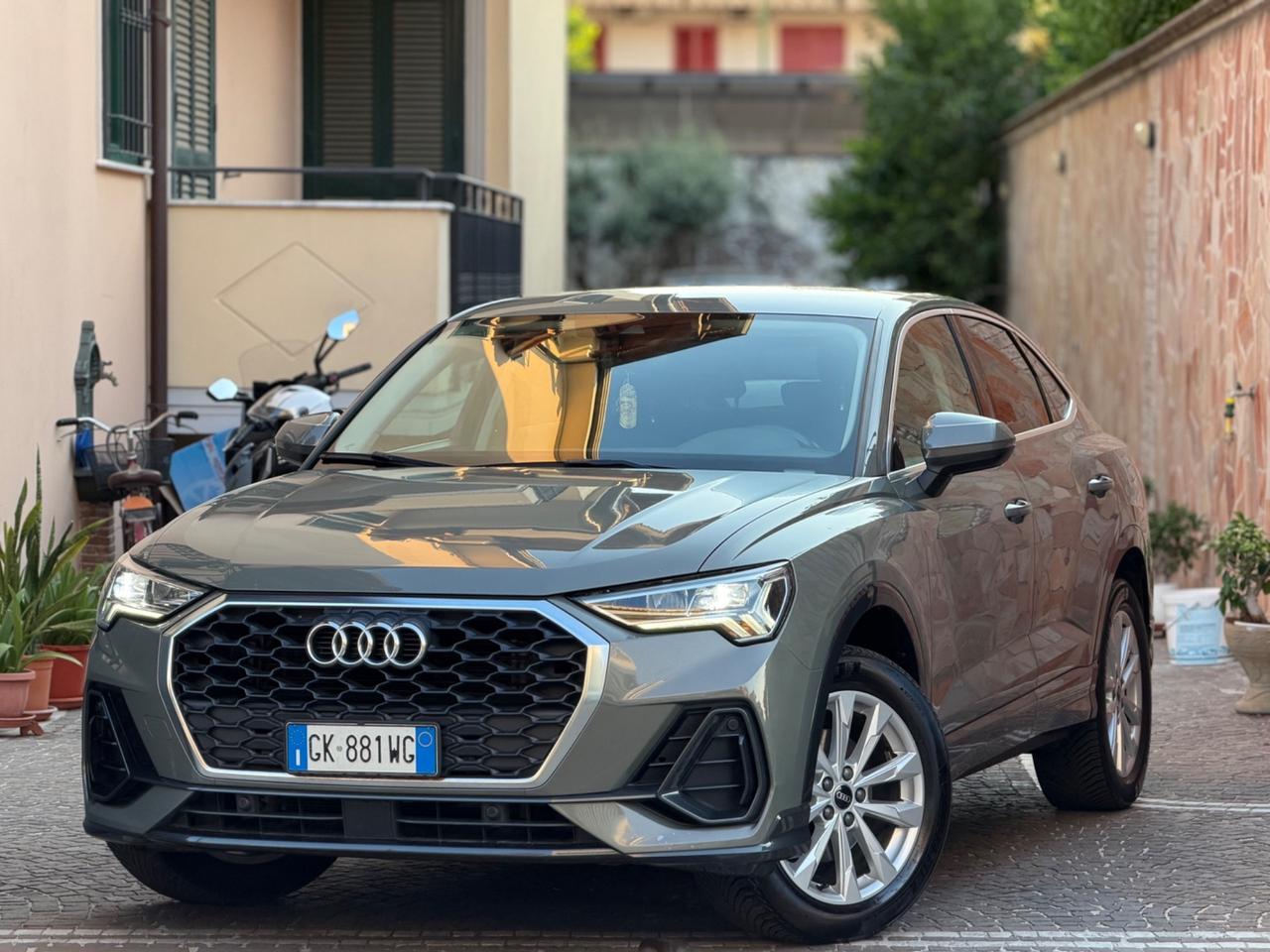 Audi Q3 35 TDI S tronic Business Advanced