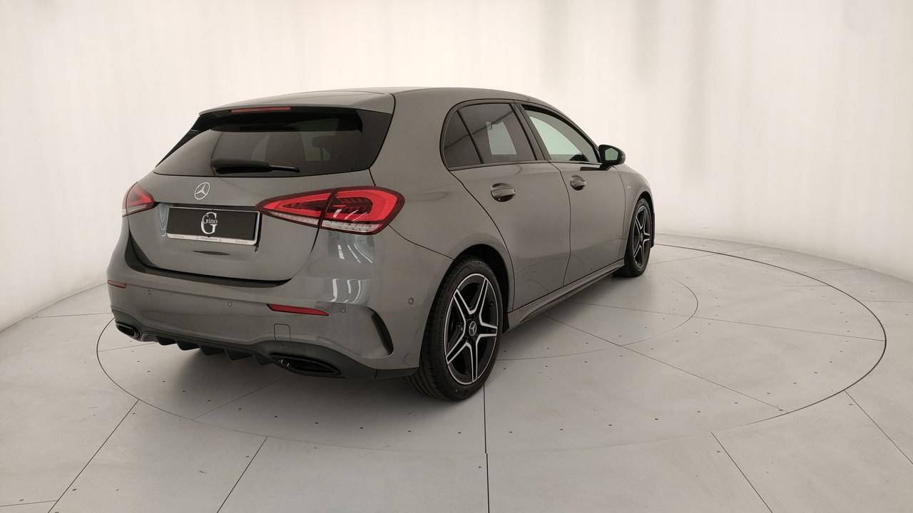 Mercedes-Benz A 180 d Premium Night edition auto