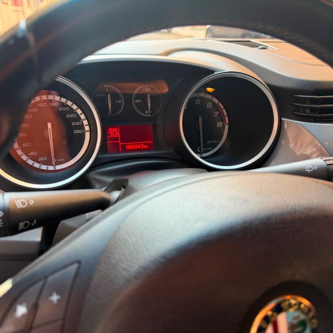 Alfa Romeo Giulietta 1.4 Turbo - 120 CV