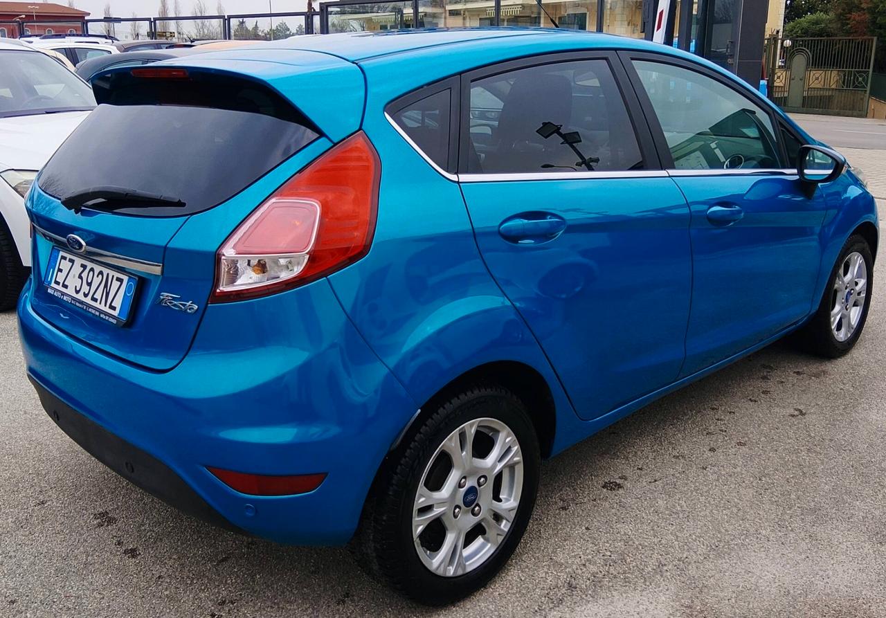 Ford Fiesta GPL Titanium EURO 6