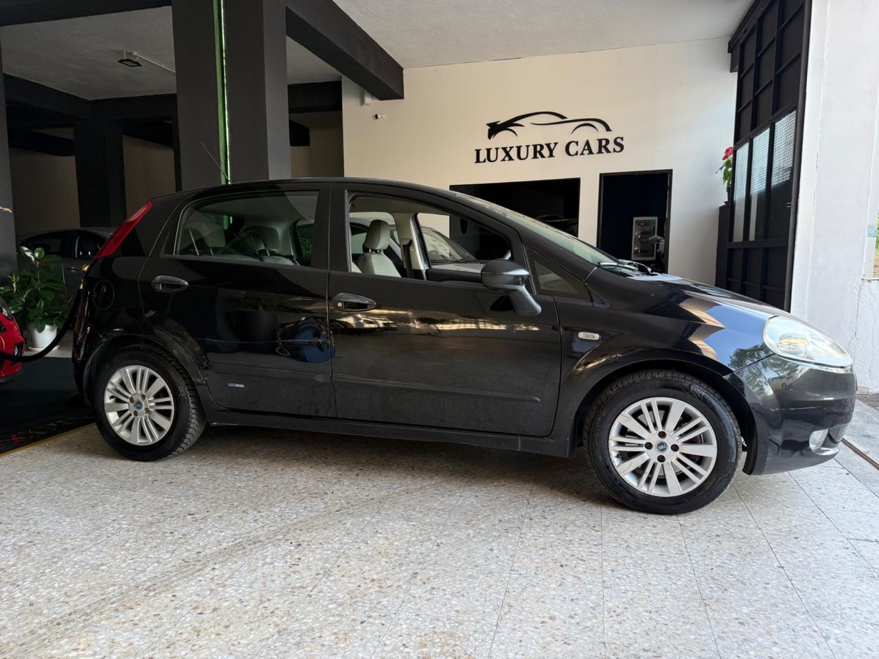 Fiat Grande Punto 1.3 MJT 90 CV Neopat Emotion