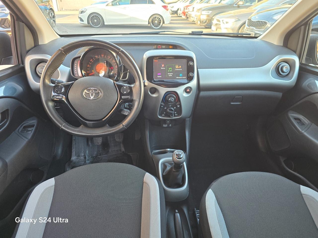 Toyota Aygo 1.0 VVT-i 69 CV 5 porte x-cool