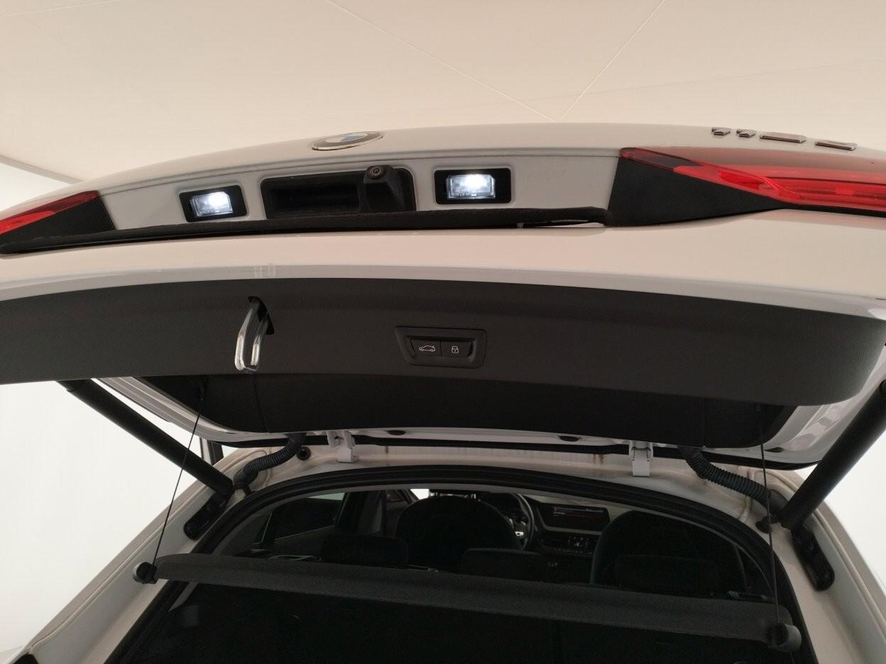 BMW 118d Business Advantage auto - TETTO APRIBILE - IVA ESPOSTA