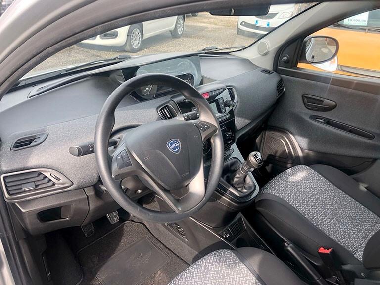 Lancia Ypsilon 1.2 69 CV 5 porte GPL Ecochic Elefantino Blu