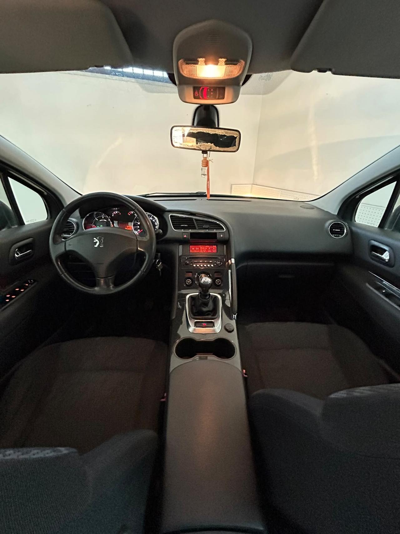 Peugeot 3008 1.6 HDi 112CV Business