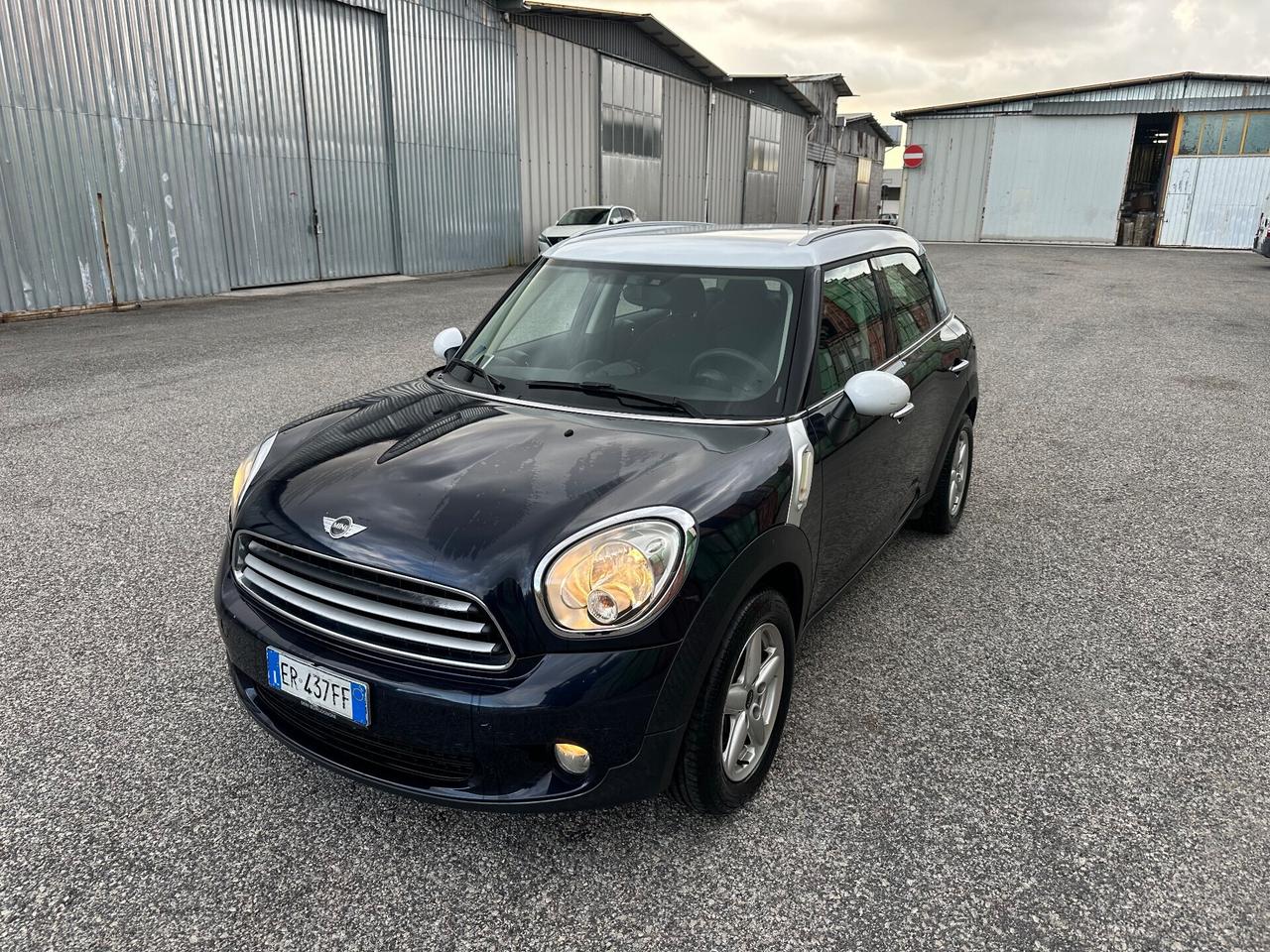 Mini Cooper Countryman 1.6 D blu/bianco