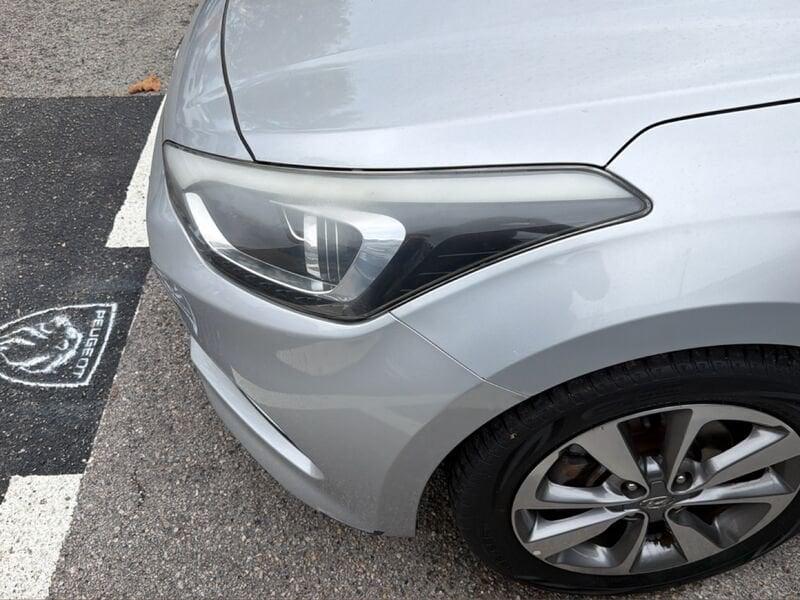 Hyundai i20 i20 5p 1.1 crdi Login 75cv