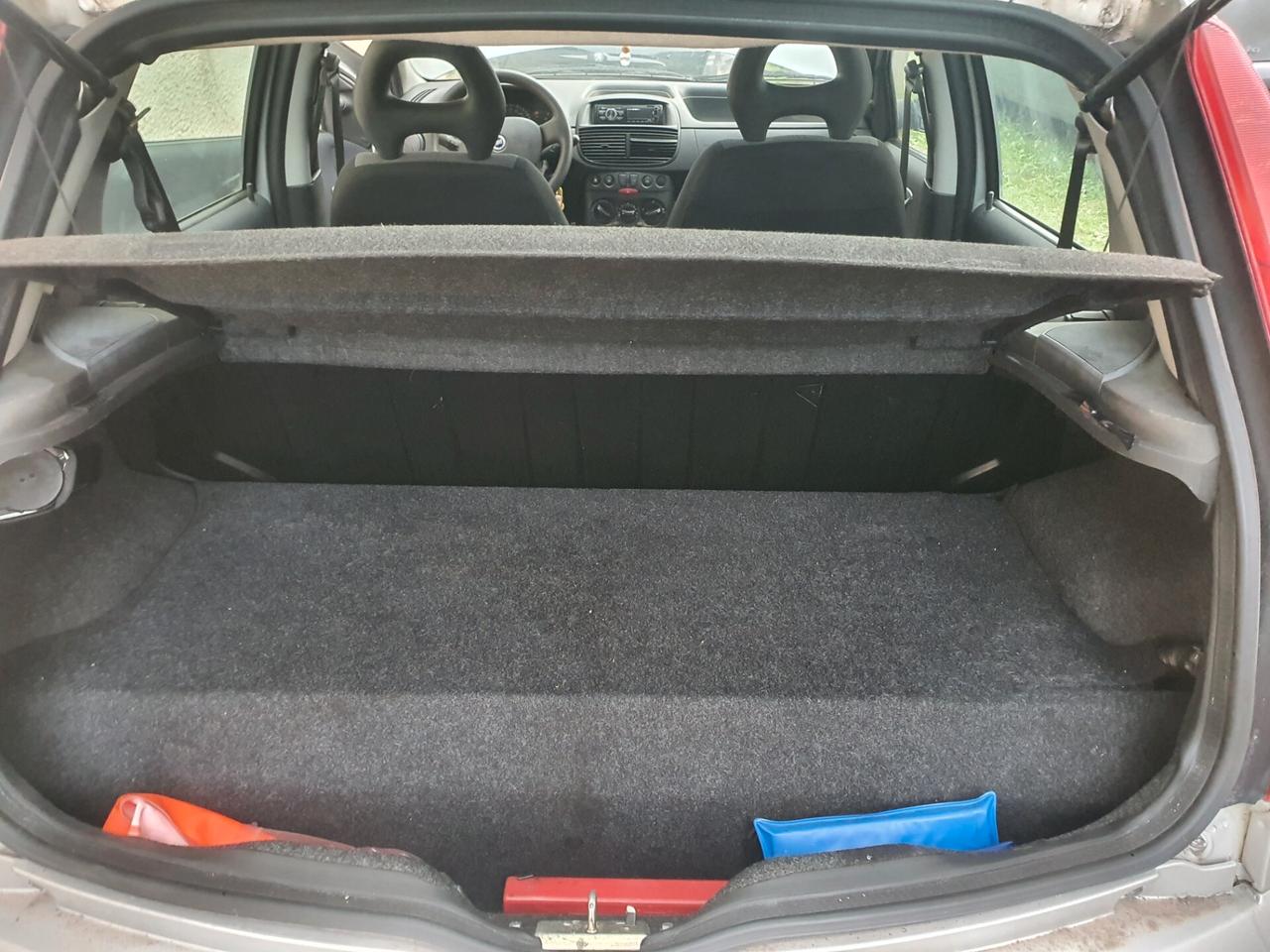 Fiat Punto 1.2 5 porte Active Natural Power