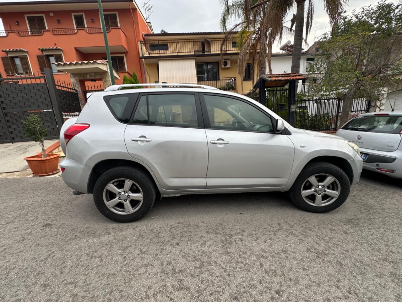 Toyota RAV4 2.2 D-4D 136 CV