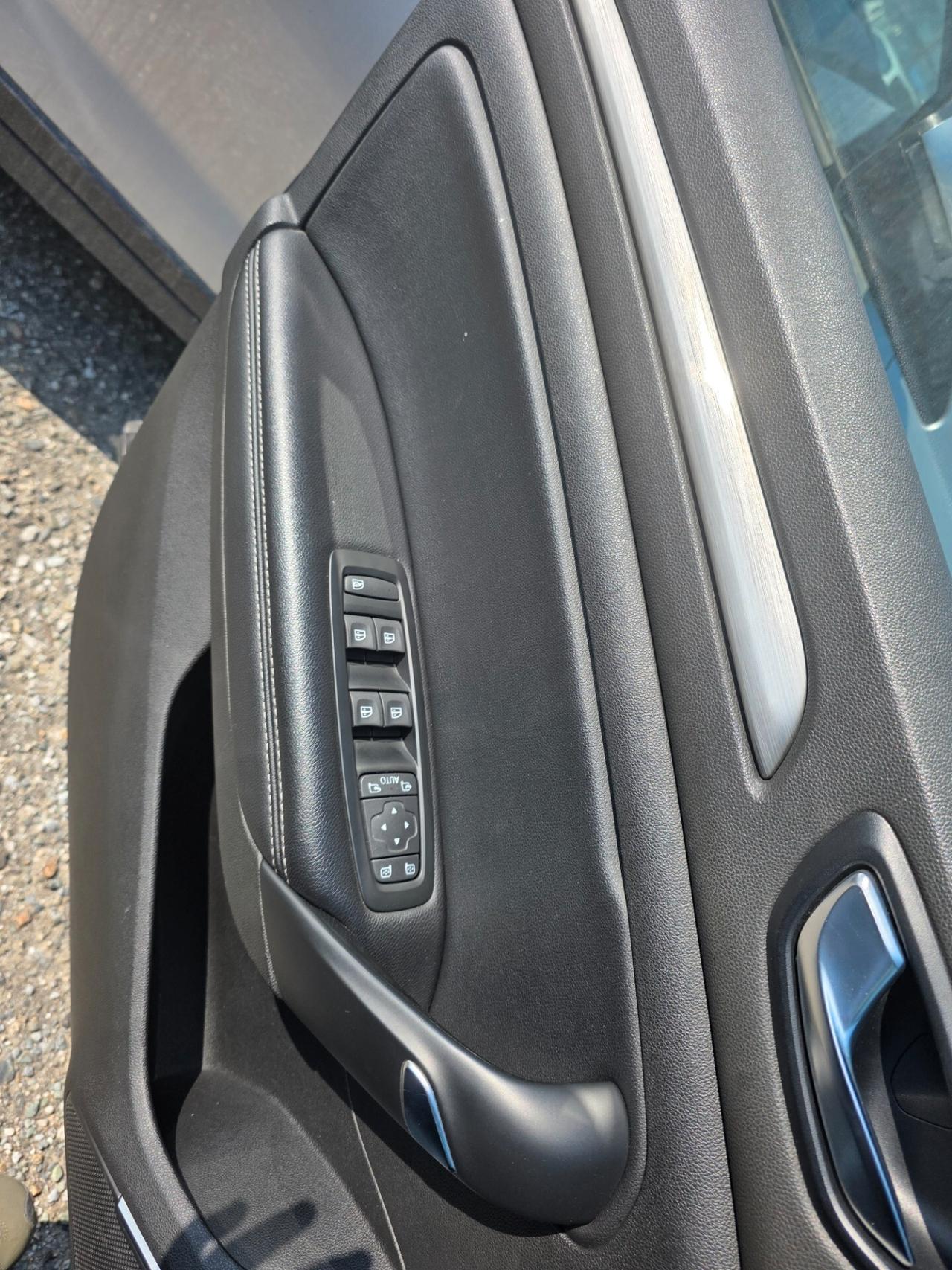 Renault Megane Mégane dCi 8V 110 CV EDC Energy Bose