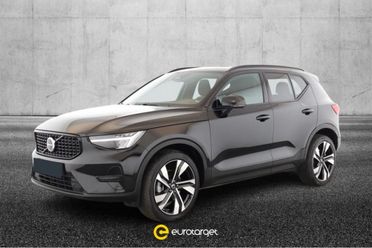 VOLVO XC40 B4 automatico Plus Dark