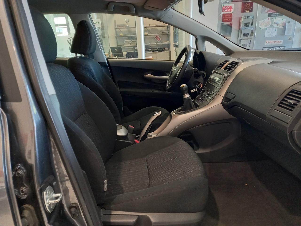 Toyota Auris 1.6 5 porte Sol