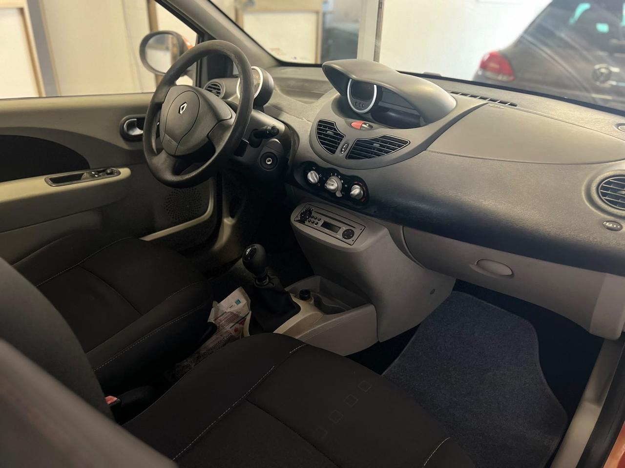 Renault Twingo 1.2 16V Initiale