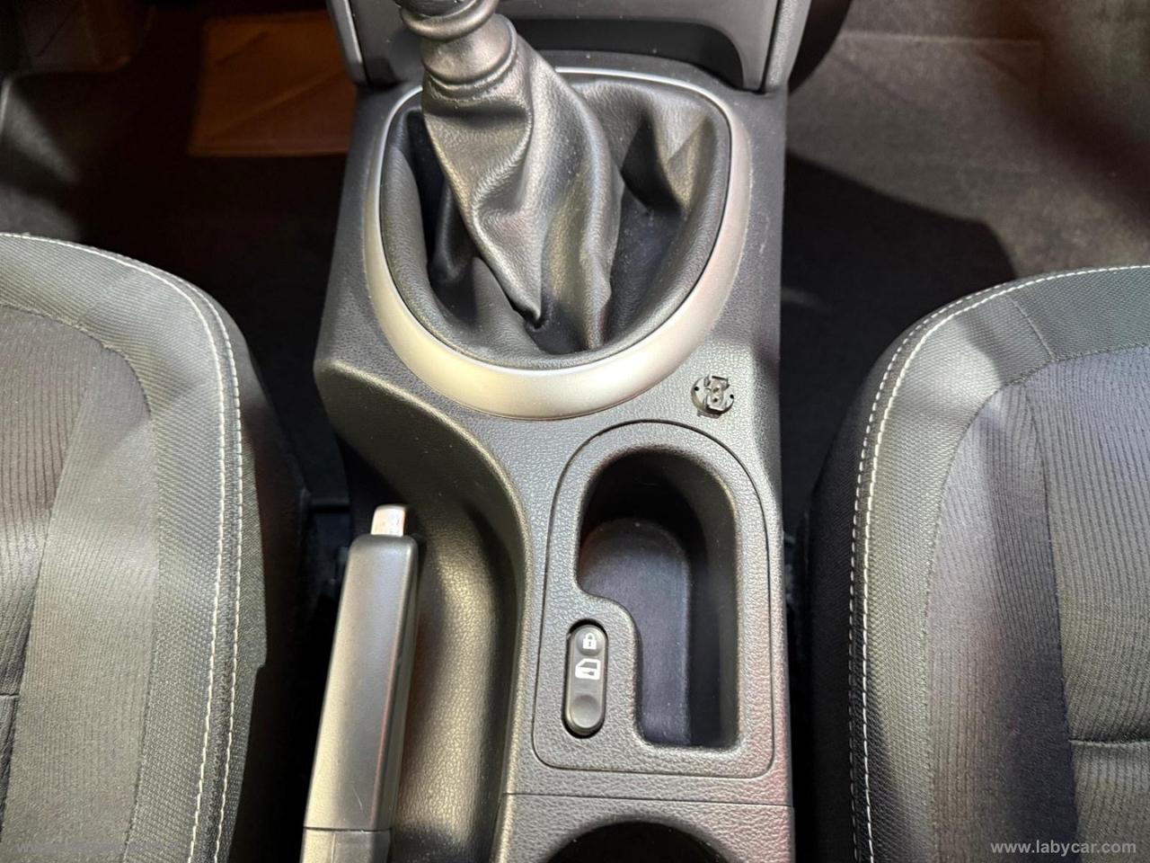 NISSAN Qashqai 2.0 dCi DPF Tekna