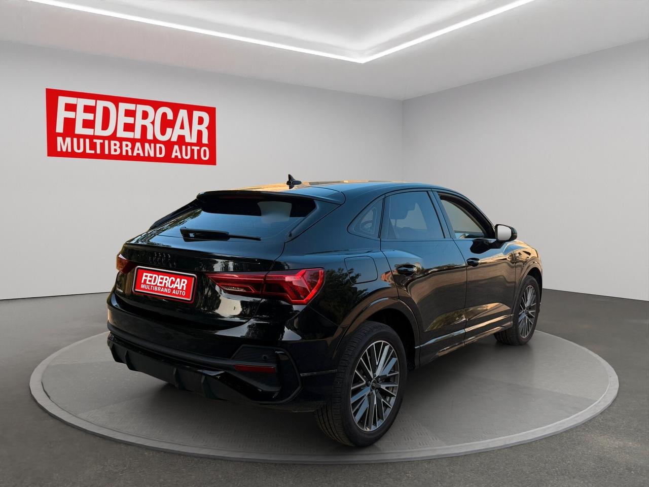 Audi Q3 45 TFSI e S tronic S line edition