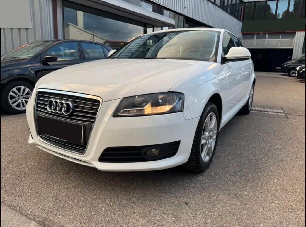 Audi A3 1.6 TDI 105 CV CR Attraction