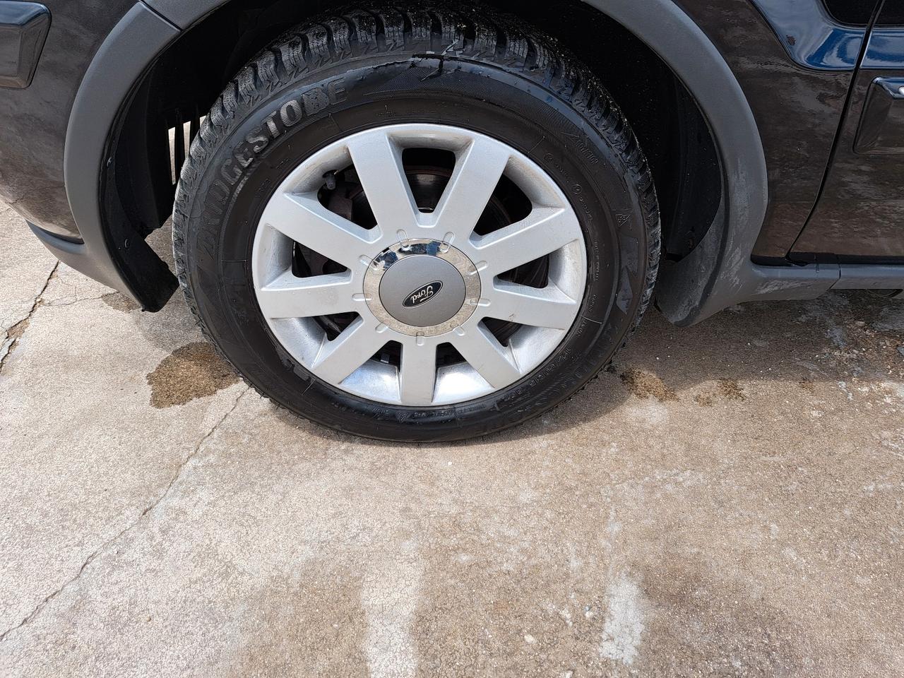 FORD FUSION - 2011 TITANIUM