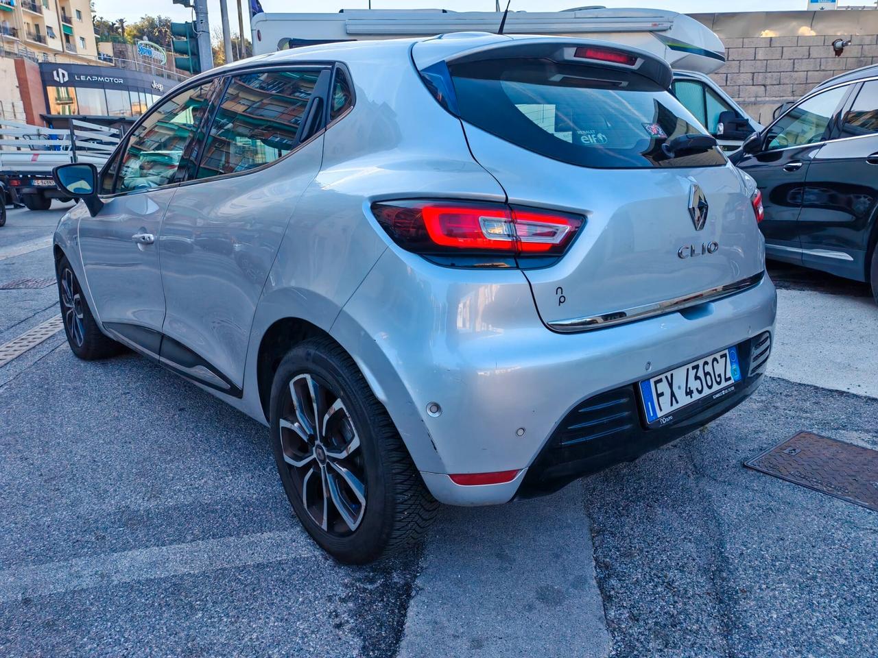 Renault Clio ok neopatentati modello moschino