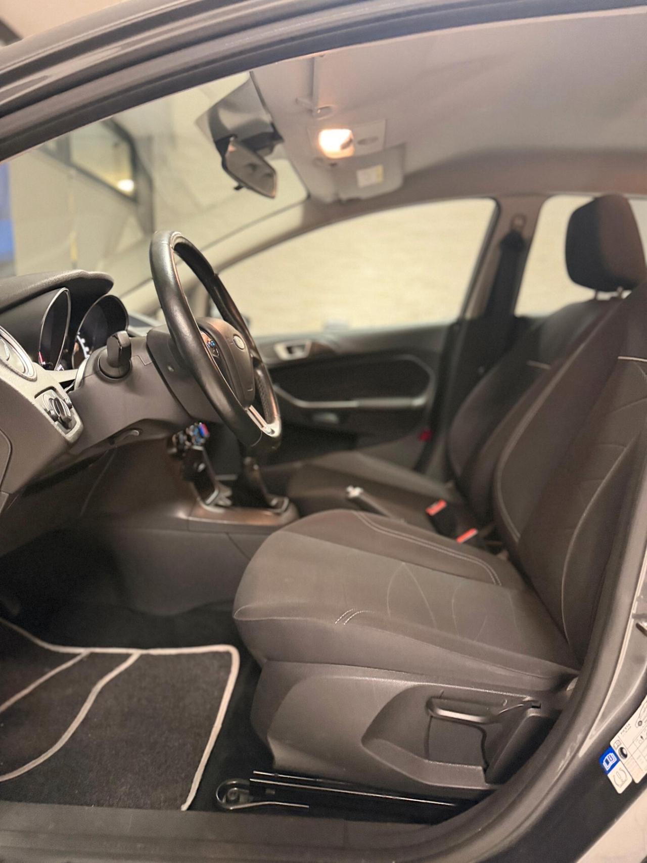 Ford Fiesta 1.5 TDCi 95CV 5 porte ST-Line