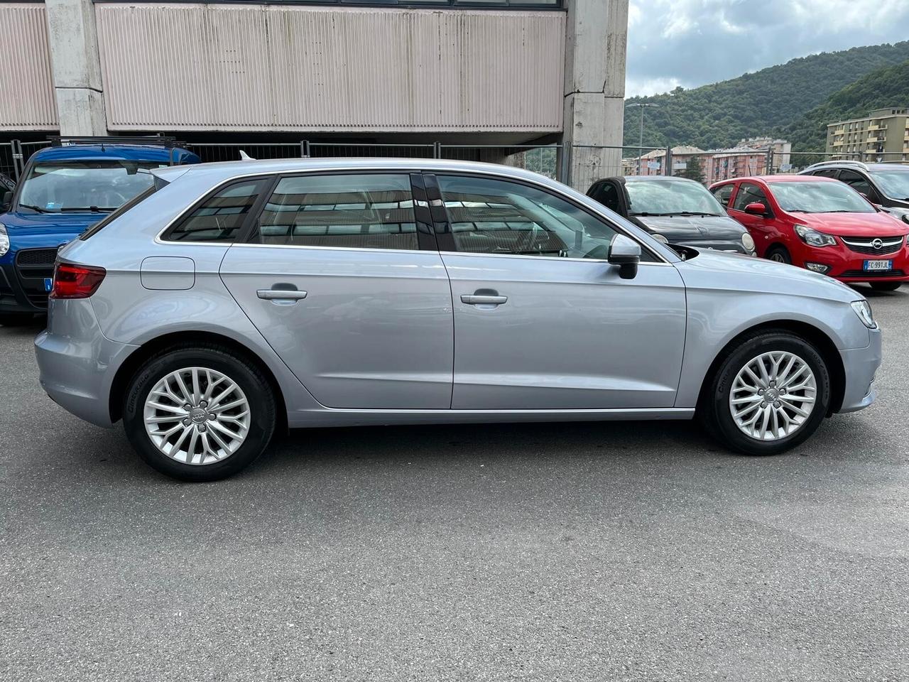 Audi A3 1.6 TDI clean diesel S tronic Ambiente