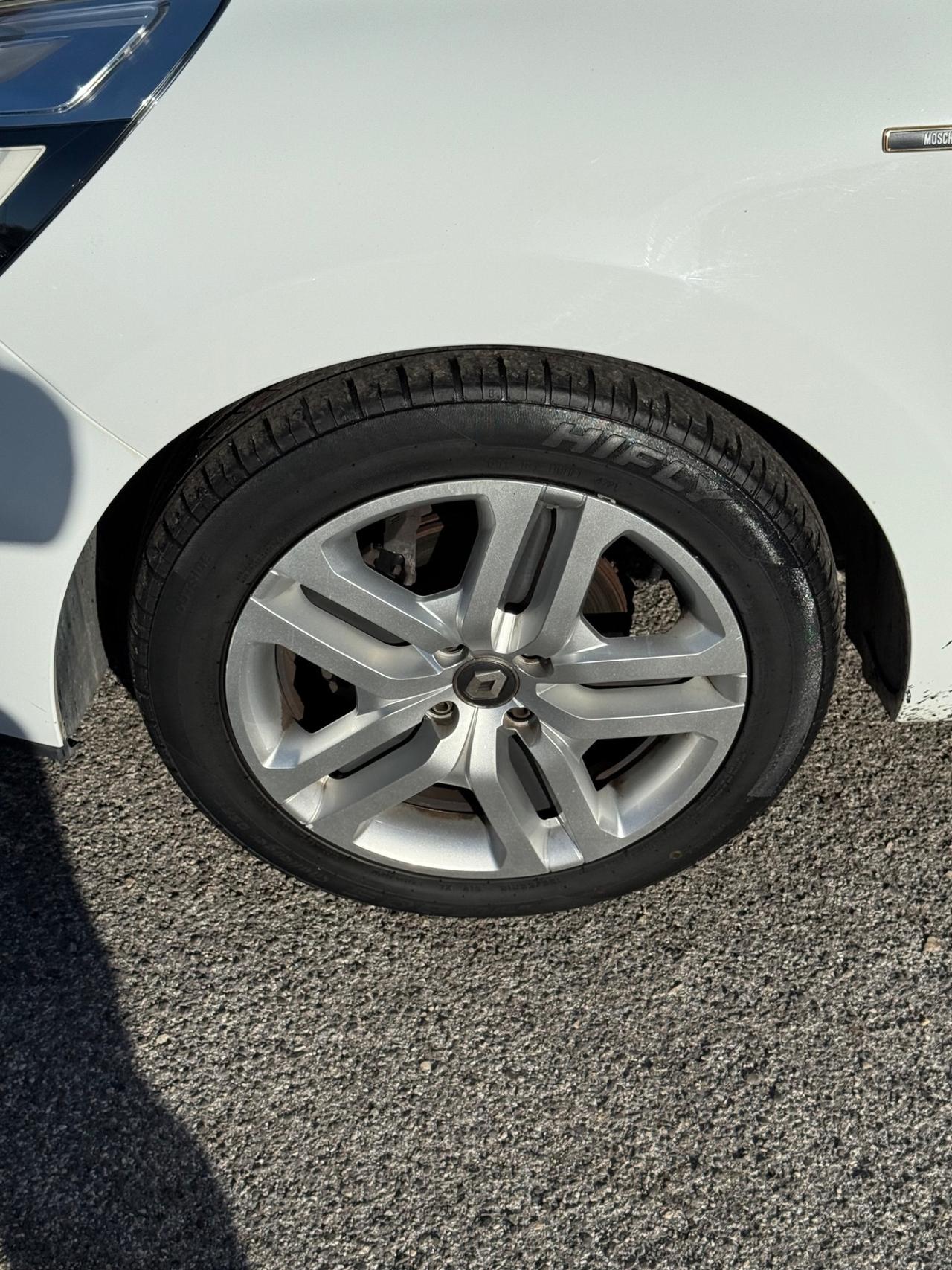 Clio 1.5 dci - Moschino Life-rate-garanzia-unipro-