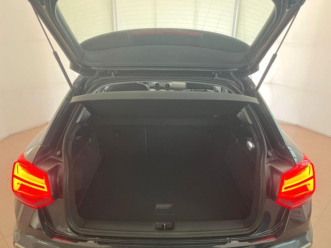 Audi Q2 30 TDI S tronic Admired Advanced