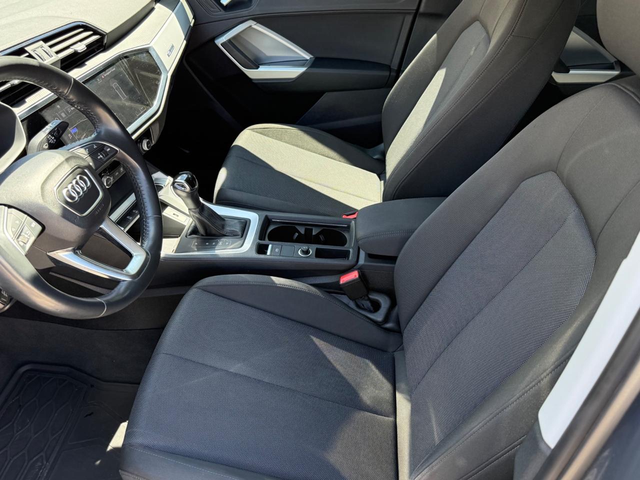 Audi Q3 35 TDI S tronic Business Advanced