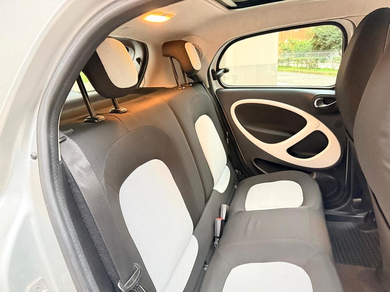 Smart ForFour 70 1.0 Passion 01/2016