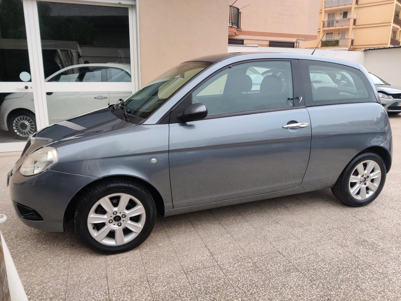 Lancia Ypsilon 1.3 MJT