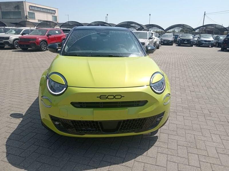 FIAT 600 1.2 Hybrid 145cv Sport
