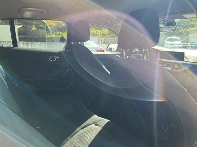 BMW 116 i 5p. Business Advantage