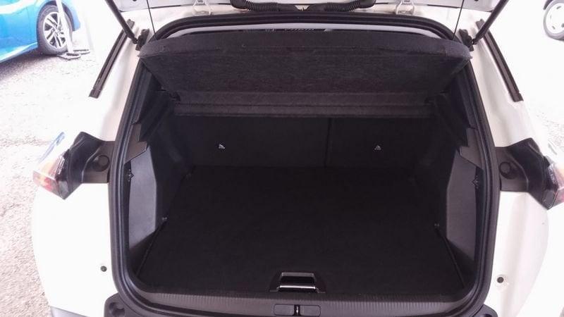 Peugeot e-2008 e 100kW Allure Pack