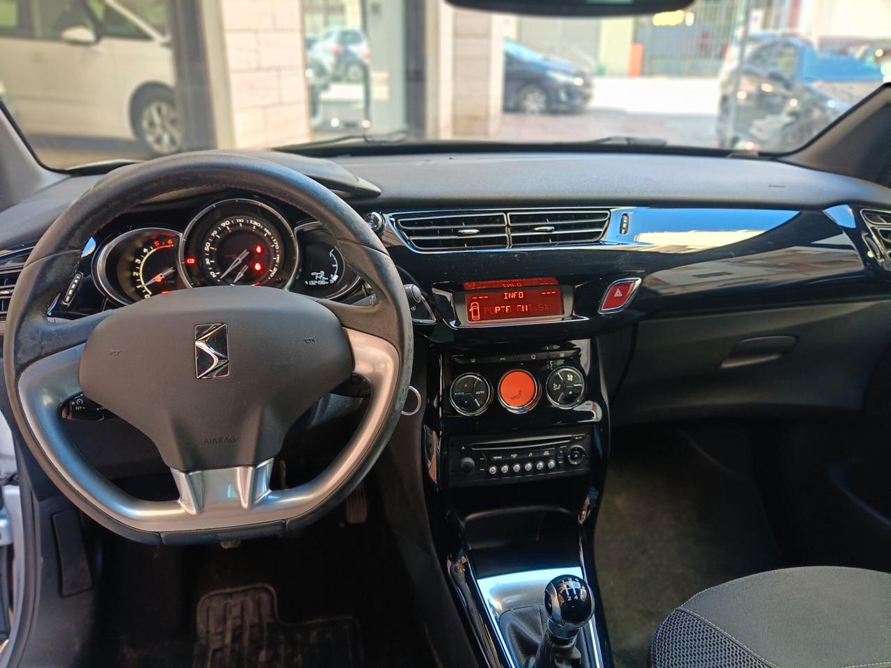 DS3-1.4 BLUEHDI 70 CV-NEOPATENTATI-Euro6990