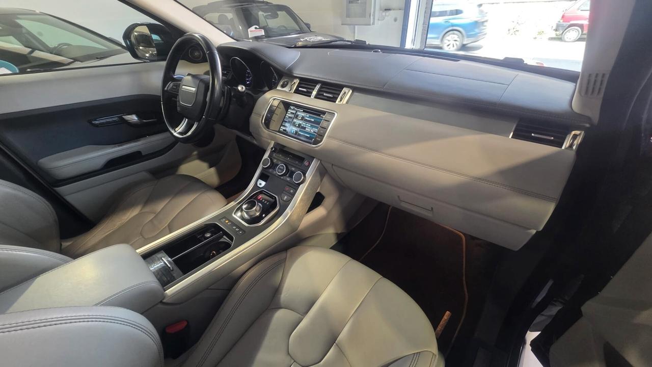 Land Rover Range Evoque 2.2 TD4 5p. Dynamic