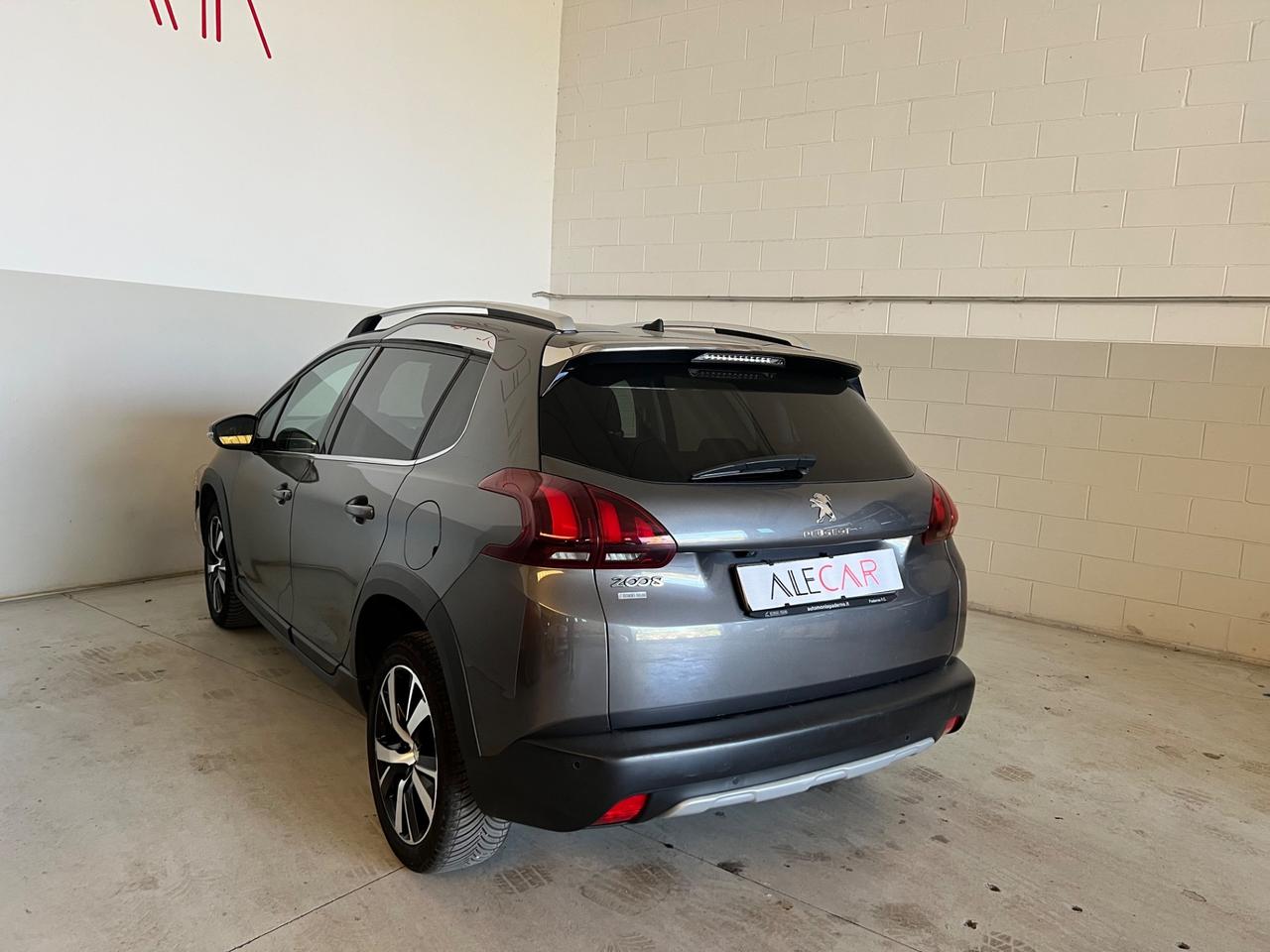 Peugeot 2008 BlueHDi 100 S&S Allure