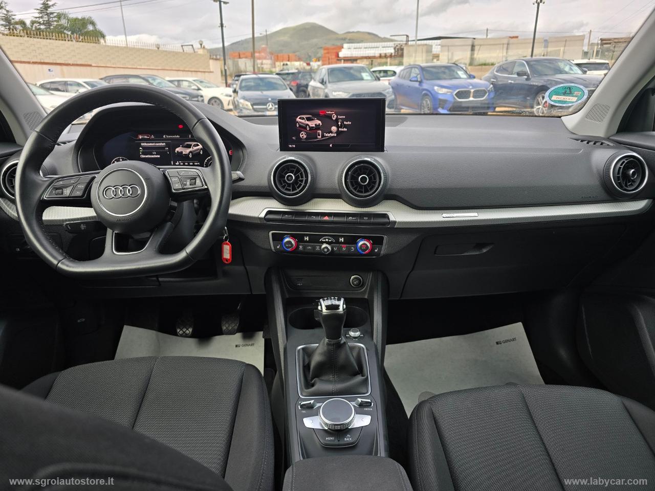 AUDI Q2 30 TDI S line Edition