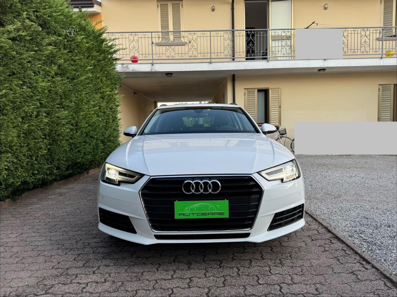 Audi A4 Avant 30 TDI S tronic Design