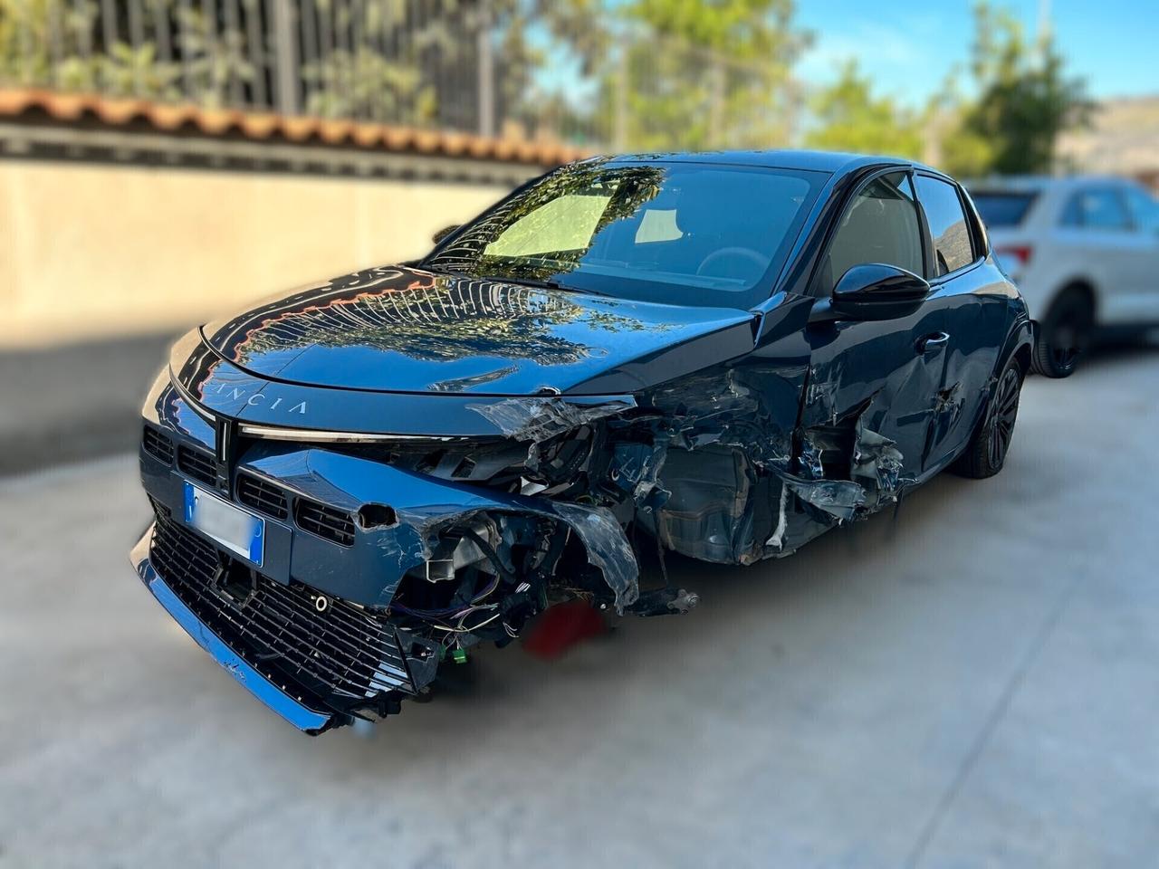 Lancia Ypsilon 1.2 Hybrid e-DCT Ed. Cassina - 2024 Incidentata