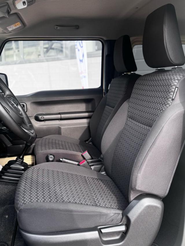 SUZUKI Jimny 1.5 5MT Top ALLGRIP 4 Posti