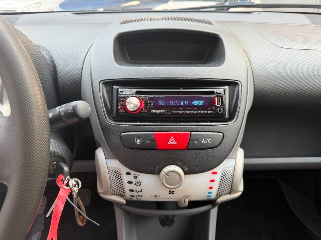 Citroen C1 3 Porte C1 3p 1.0 Deejay IDONEA NEOPATENTATI
