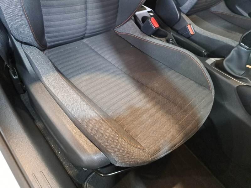 Peugeot 208 5 porte Active