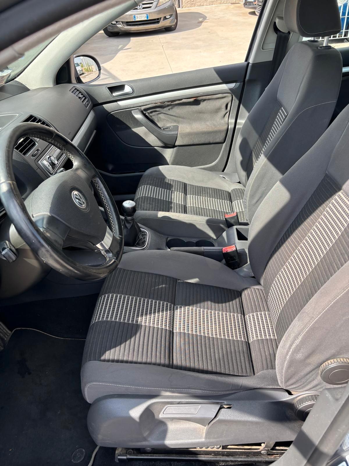 Volkswagen Golf 1.9 TDI DPF 5p. Comfortline SOLI 137595 KM UNICO PROPRIETARIO ADATTA AI NEOPATENTATI