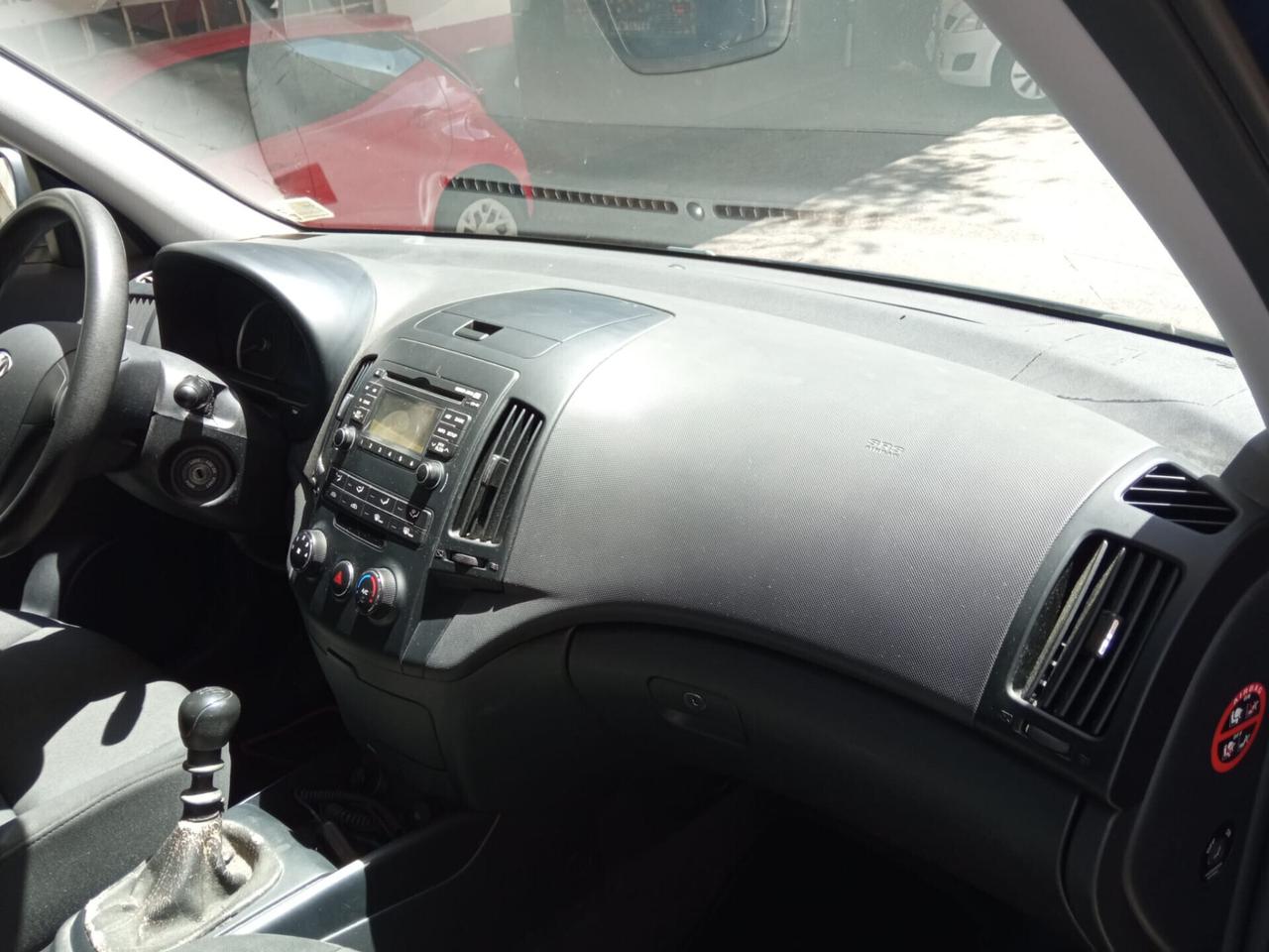 Hyundai i30 1.6 CRDi VGT 16V 90CV 5p.
