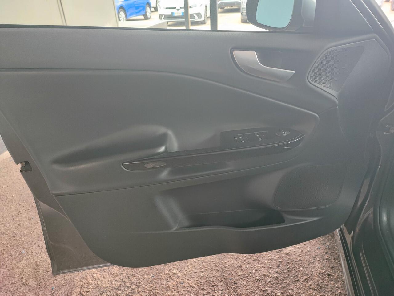 Alfa Romeo Giulietta 1.4 Turbo MultiAir Exclusive GPL