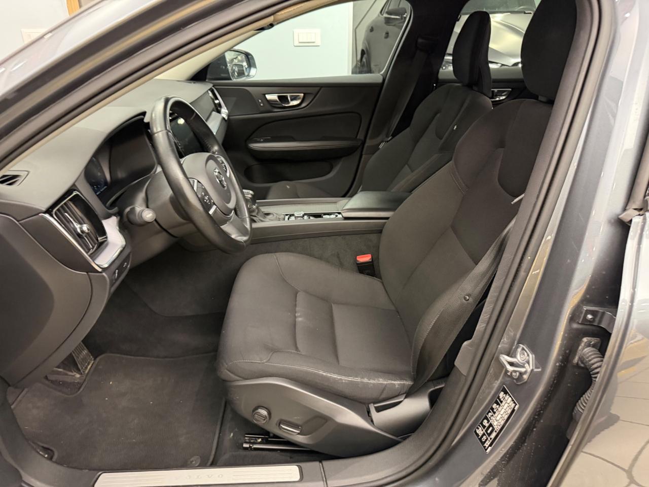 Volvo V60 D4 AWD Geartronic R-design