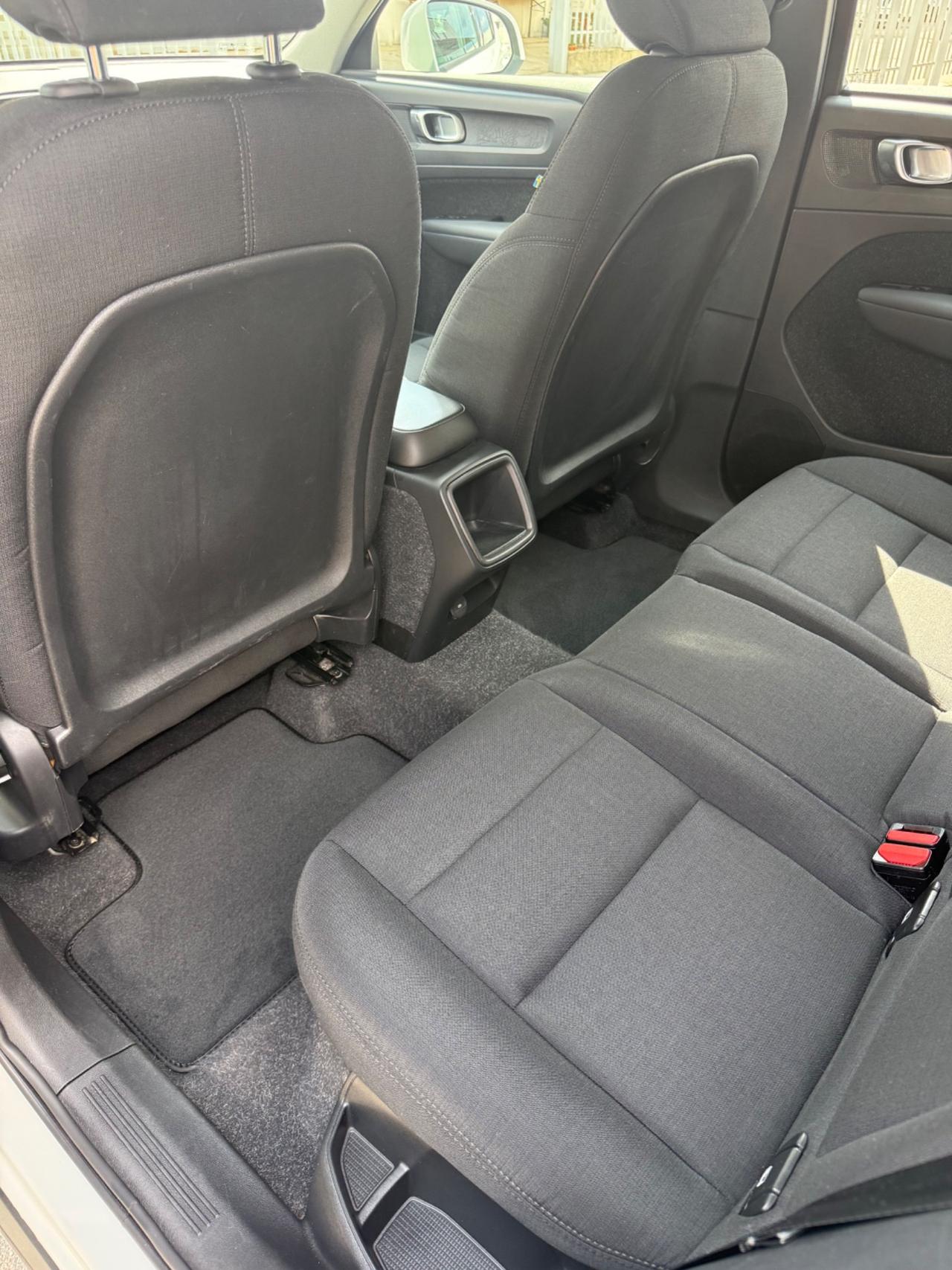 Volvo XC40 2.0 DIESEL 150cv