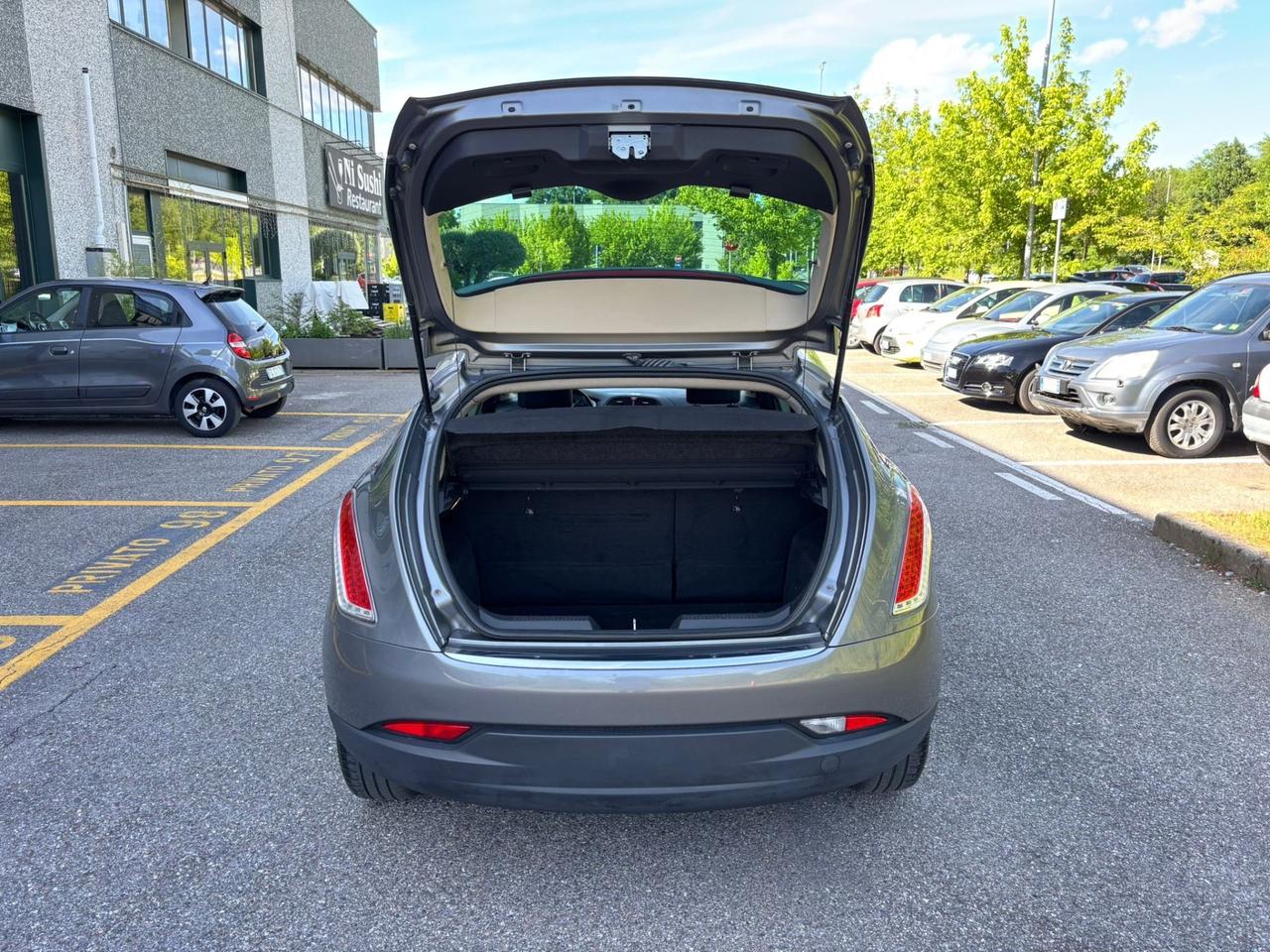 Lancia Delta 1.6 MJT DPF Gold
