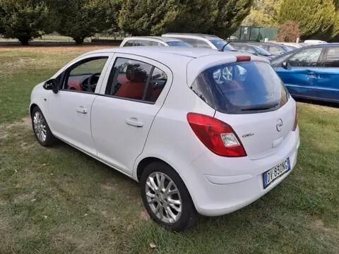 Opel Corsa 1.2 5 porte Cosmo