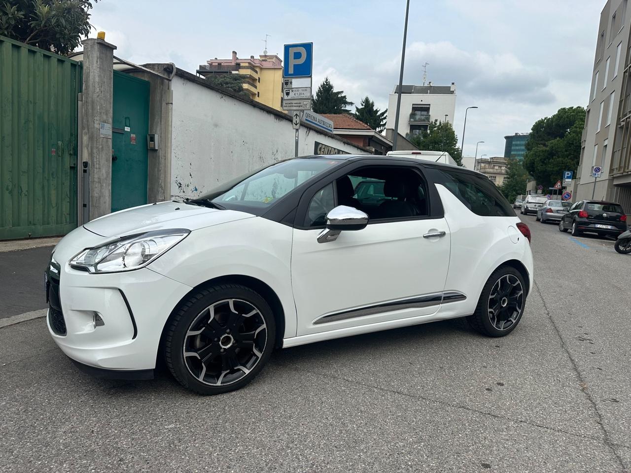Ds DS3 3 1.6 VTi 120 aut. Just Black