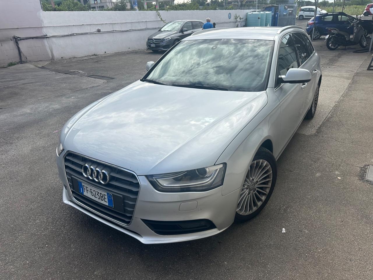 AUDI A4 SW 2.0TDI S-TRONIC/LED/NAVI